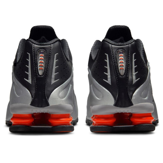 Nike Shox R4